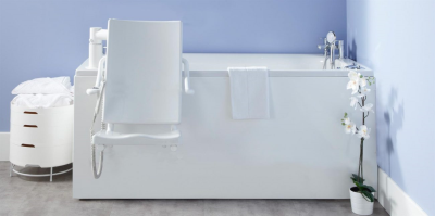 Excel 300 Fixed Bath with Powered Swing Seat